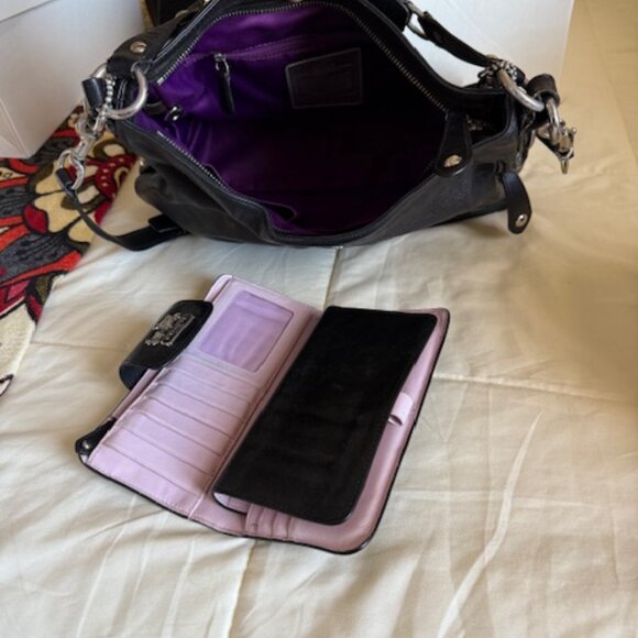 Coach - Picture 2 of 3